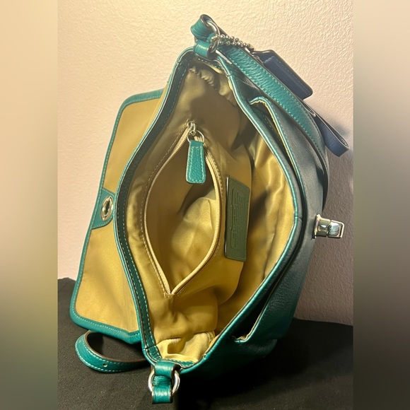 COACH Vintage City Crossbody Bag (SMALL) - Picture 10 of 16